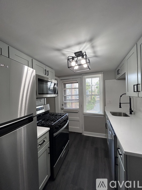 648 169th St 2 Beds Townhouse for Rent - Photo gallery 1
