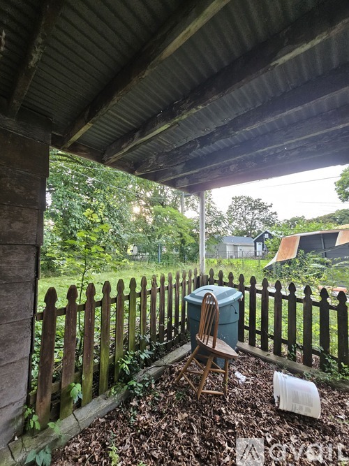 121 W 9th St 2 Beds Single Family Home for Rent - Photo gallery 3