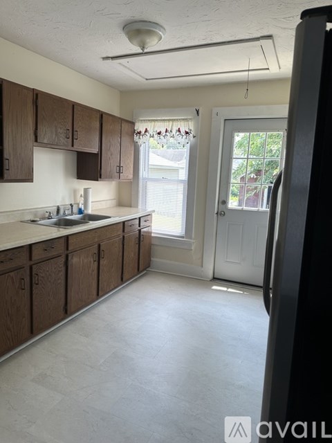 3122 Edgewood Drive 2 Beds Apartment for Rent