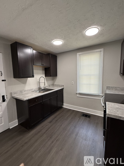 66 Martin Avenue Southeast 2 Beds Single Family Home for Rent - Photo gallery 3