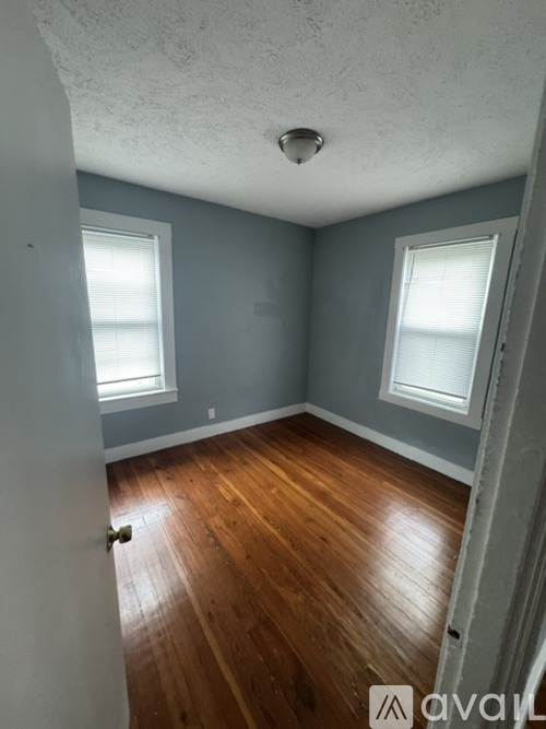 212 Globe Street 2 Beds Apartment for Rent - Photo gallery 3