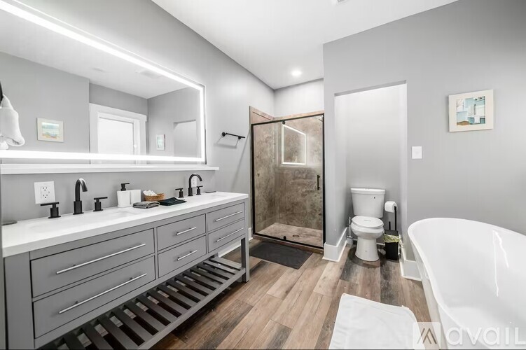221 W 1st Ave 3 Beds Single Family Home for Rent - Photo gallery 4