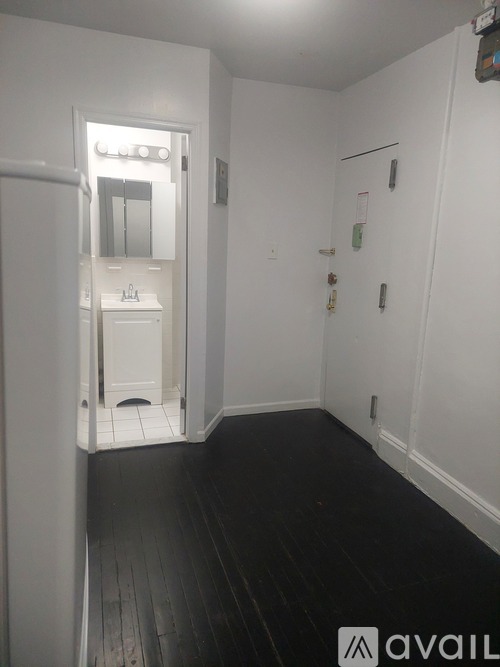 Upper Westside Studio Apartment for Rent - Photo gallery 5
