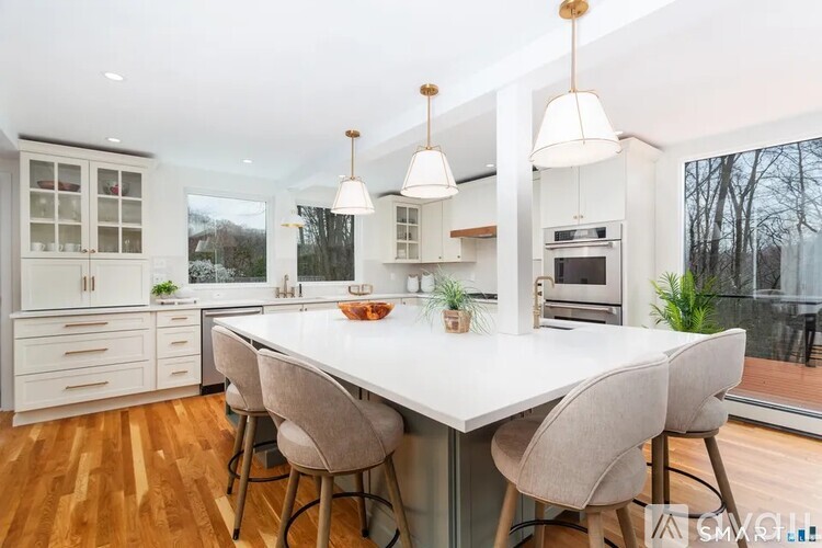 27 Hackberry Hill Road 4 Beds Single Family Home for Rent - Photo gallery 5