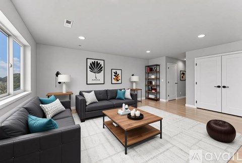 1415 Thatcher St 3 Beds Apartment for Rent