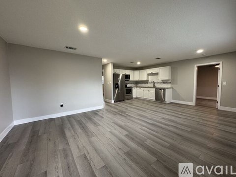 555 Cadillac Boulevard 3 Beds Apartment for Rent