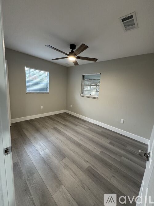 555 Cadillac Boulevard 3 Beds Single Family Home for Rent - Photo gallery 5