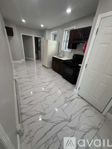 591 S 19th St 3 Beds Apartment for Rent - Photo gallery 2