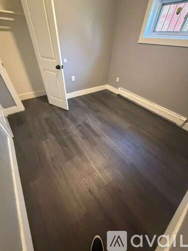 808 Clinton Ave 5 Beds Apartment for Rent - Photo gallery 3