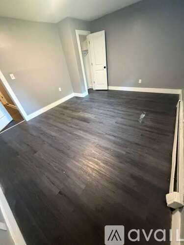 808 Clinton Ave 5 Beds Apartment for Rent - Photo gallery 5