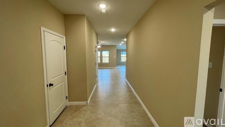 112 Canales Cir 3 Beds Single Family Home for Rent - Photo gallery 4