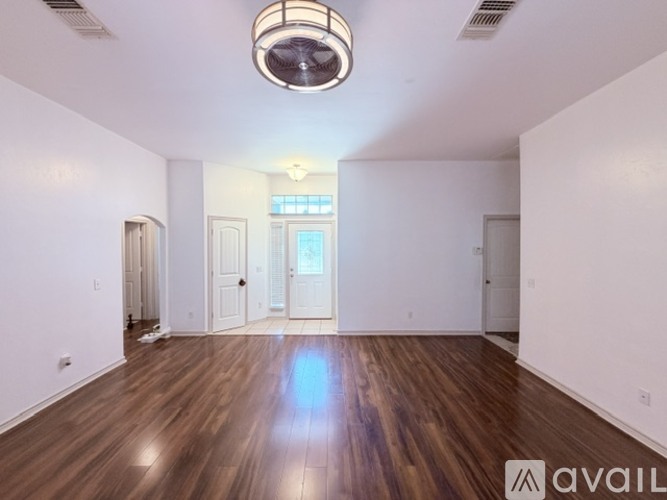 2412 Rookhaven Ln 3 Beds Single Family Home for Rent - Photo gallery 5