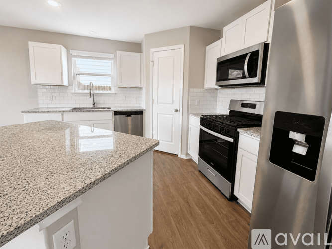 13855 Guffey Cir 4 Beds Single Family Home for Rent - Photo gallery 2
