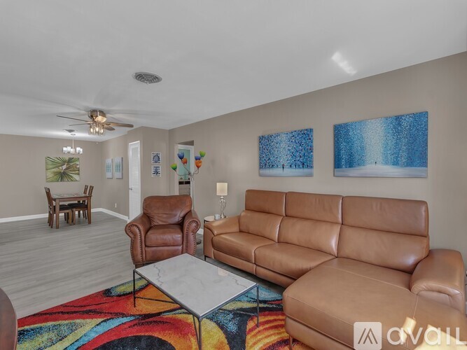 476 19th Place 3 Beds Single Family Home for Rent - Photo gallery 4