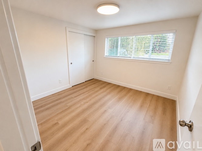 8711 S 114th St 2 Beds Apartment for Rent - Photo gallery 2