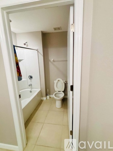 15713 High Bell Pl 5 Beds Single Family Home for Rent - Photo gallery 2