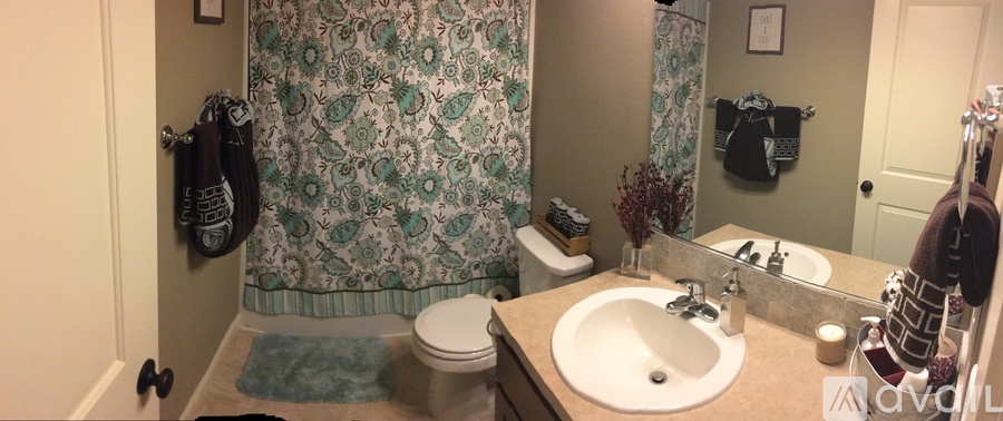 1748 13th Street 3 Beds Single Family Home for Rent - Photo gallery 3