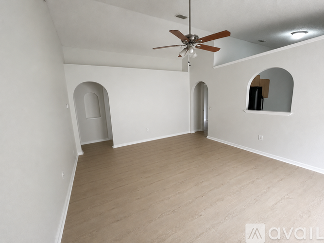 12723 Parkbury Drive 3 Beds Single Family Home for Rent - Photo gallery 3