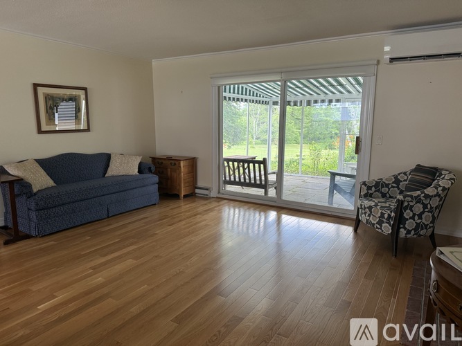 56 Hilltop Place 3 Beds Condo for Rent - Photo gallery 4
