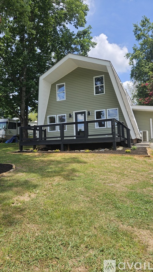 10131 College Hill Road 3 Beds Single Family Home for Rent - Photo gallery 1