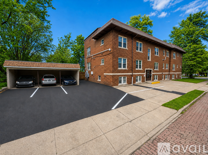 111 Hollinger Avenue 2 Beds Apartment for Rent - Photo gallery 2