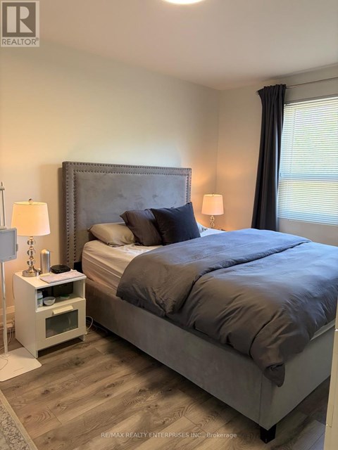 17 - 1055 SHAWNMARR ROAD 3 Beds Apartment for Rent