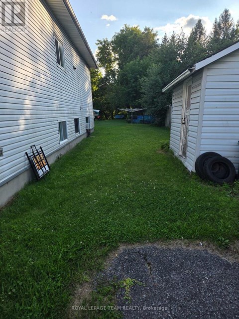 2540 MER BLEUE ROAD 3 Beds Apartment for Rent
