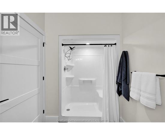 12 Mill STREET West Unit# 412 Studio Apartment, Home for Rent - Photo gallery 5