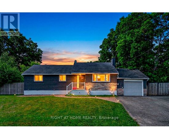 A house with a garage is for sale in Brokerage.