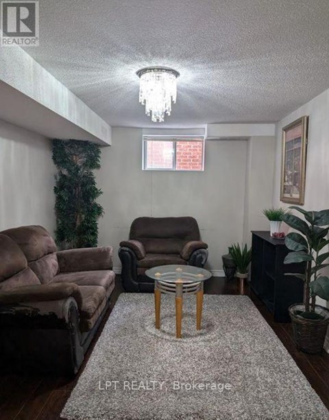 BASEMENT - 226 ST JOAN OF ARC AVENUE 2 Beds Apartment for Rent