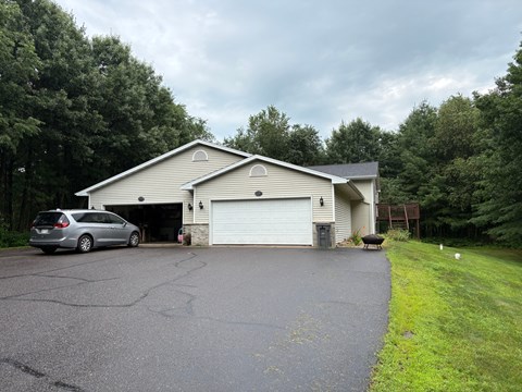 N3438/3440 County Rd H 3 Beds Apartment for Rent