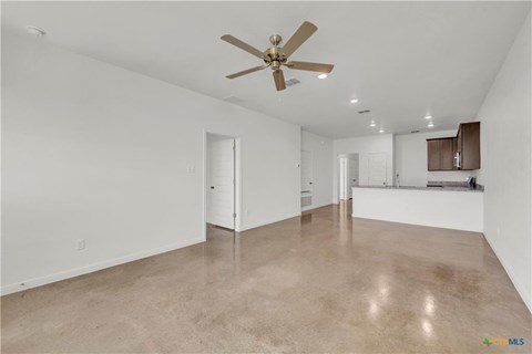 612 Pacific Crest Trail 3 Beds Apartment for Rent