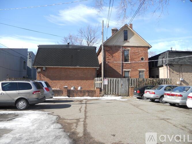 1360 Highland Street 1 Apartment for Rent - Photo gallery 2