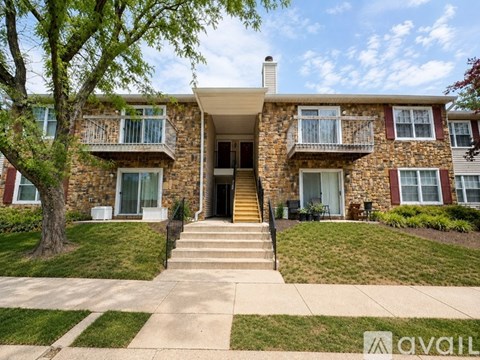 17 Barberry Ct 2 Beds Apartment for Rent
