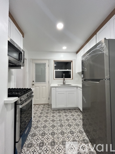 1537 Freeman Avenue 1 Single Family Home for Rent - Photo gallery 1