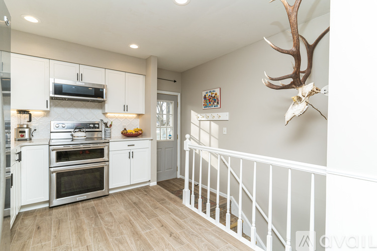 1649 Hanchett Ave NW 3 Beds Single Family Home for Rent - Photo gallery 5
