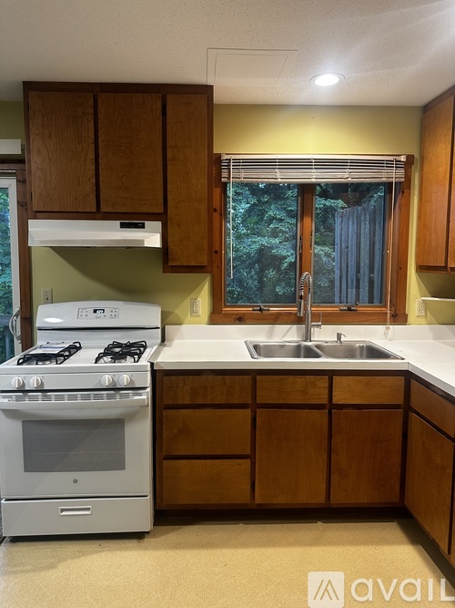 Edgewood Ln 2 Beds Apartment for Rent - Photo gallery 2