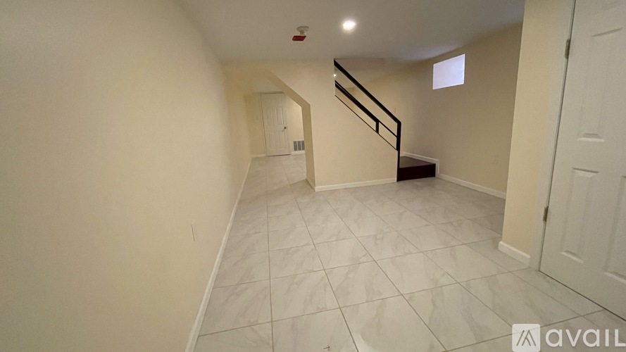 939 S St Bernard St 1 Apartment for Rent - Photo gallery 5