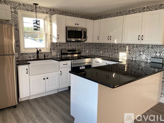 61 Charles St 4 Beds Apartment for Rent - Photo gallery 1