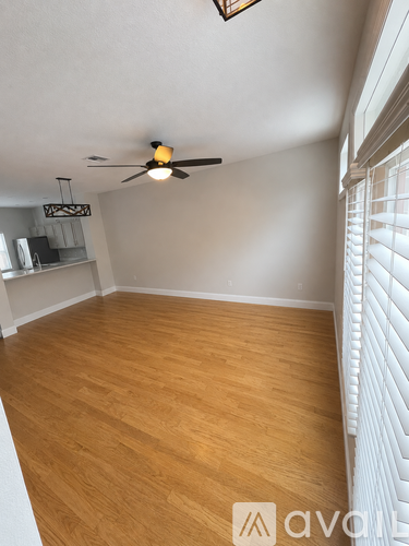 703 Charles Court South 2 Beds Single Family Home for Rent - Photo gallery 2