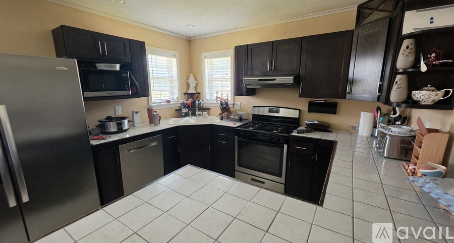 227 Noah's Ark Blvd 3 Beds Single Family Home for Rent - Photo gallery 3