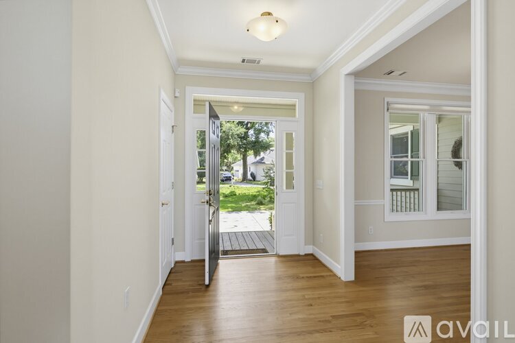 371 Cottage Farm Drive 3 Beds Single Family Home for Rent - Photo gallery 4