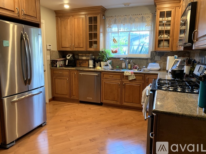 130 Fuschia Court 3 Beds Single Family Home for Rent - Photo gallery 5