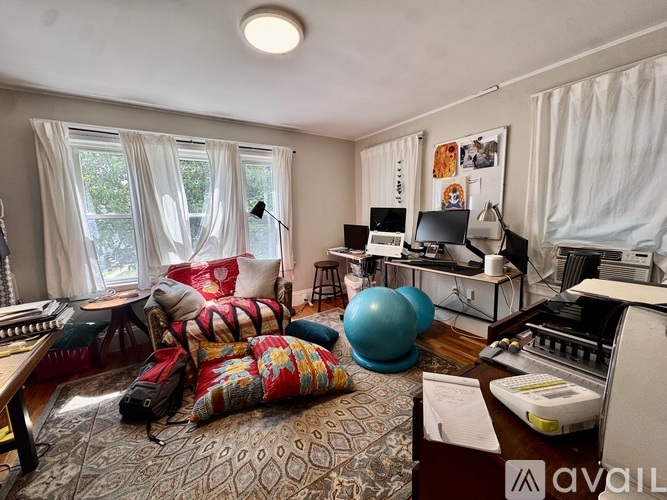 89 Burget Ave 5 Beds Apartment for Rent - Photo gallery 4