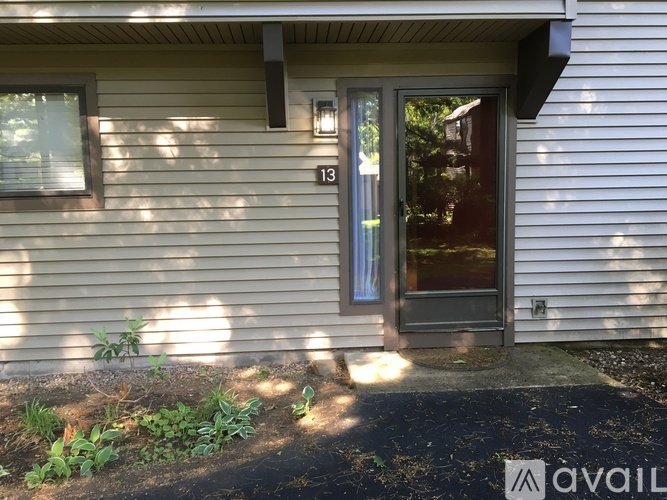 13 Walnut Lane 3 Beds Condo for Rent - Photo gallery 2