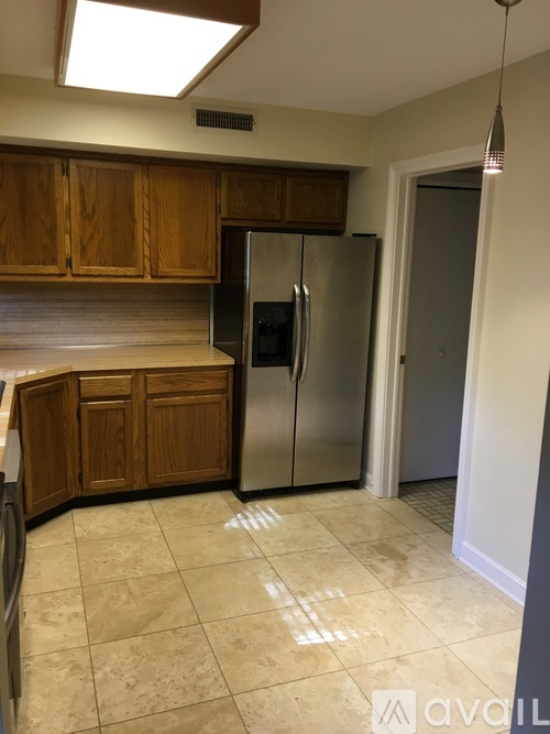 13 Walnut Lane 3 Beds Condo for Rent - Photo gallery 4