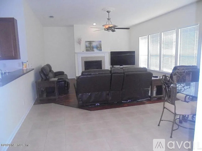 3120 Double Oaks Dr 4 Beds Single Family Home for Rent - Photo gallery 4