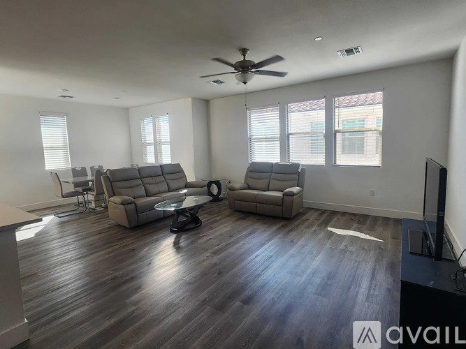 5301 East Commerce Way 2 Beds Condo for Rent - Photo gallery 4