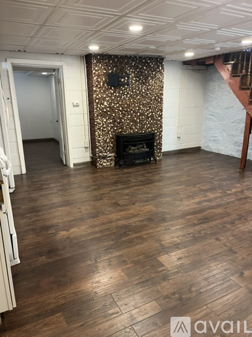 121 E Scribner Avenue 1 Single Family Home for Rent - Photo gallery 4