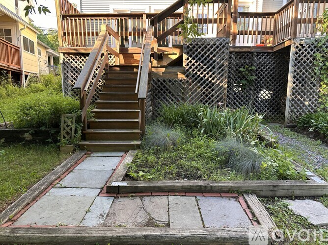 160 Washington St 2 Beds Apartment for Rent - Photo gallery 2